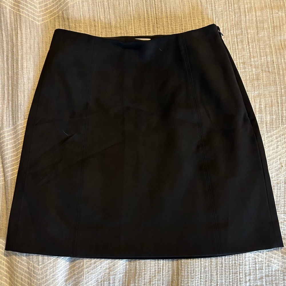 Aritzia Babaton black mini skirt